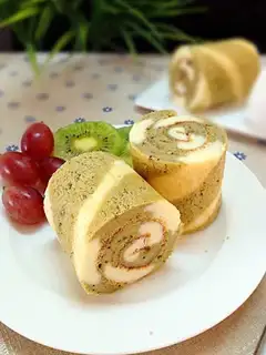 Two-colour towel cake rolls