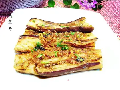 Garlic fish dumplings