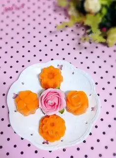 Pumpkin guacamole