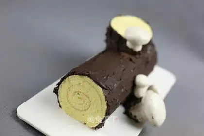 Year Cake Roll