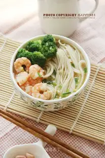 Shrimp noodles