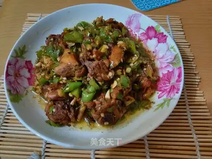 Pepper fried duck leg