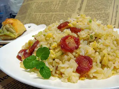 Mets and sausage fried rice