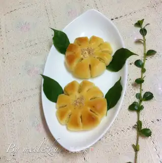 Flower bread