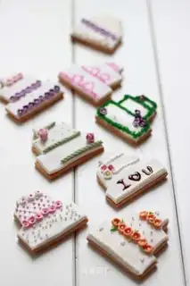 Rolling candy cookies