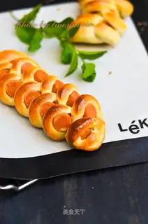 Sausage bread