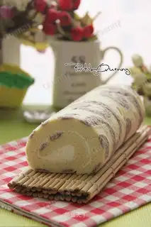 Purple chip cake rolls