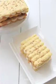 Double-finger cakes