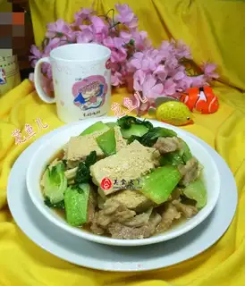 Soup meatloaf tofu