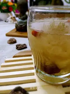 It's a wonderful winter-silent piece of pear soup