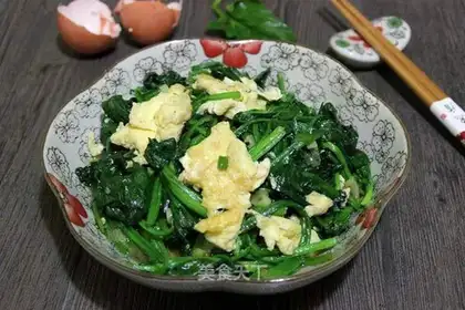 Spinach fried eggs