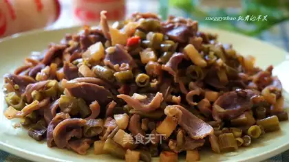 Sourbeans, fried chicken