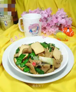 Garlic fried pig intestines