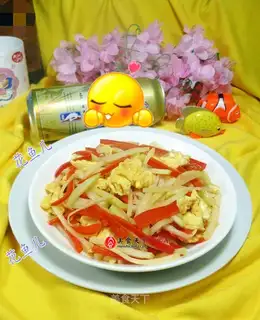 Paprika egg fried blue