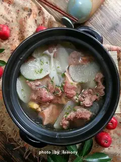Scorch lamb radish soup