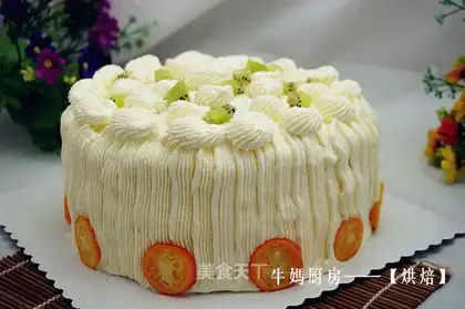 Fruit and tea cake