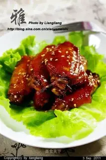 The red chicken wings