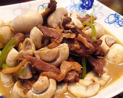 Duck fried mushrooms