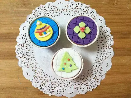 Christmas candy cake