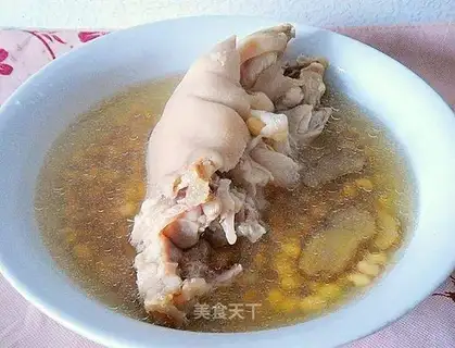 Soybeans feet