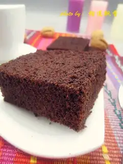 walnut chocolate cake