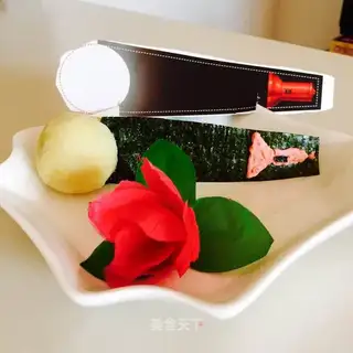Eatable flashlight