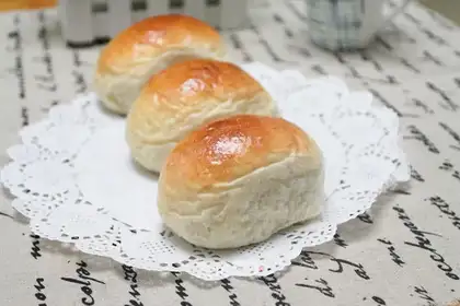 Coconut cheese snack