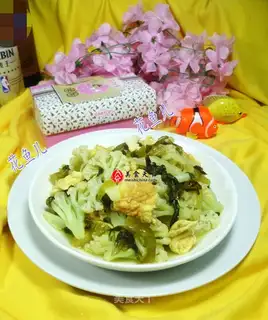 Sour eggs and broccoli