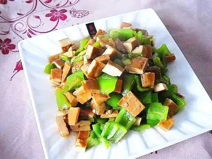 Pepper fried tofu