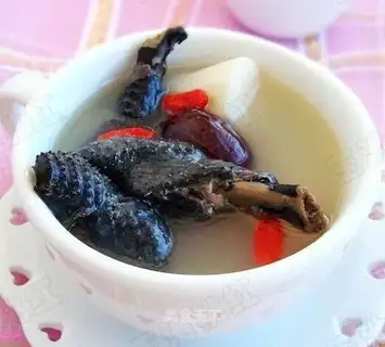 Chicken Mountain medicine soup