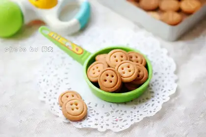 Button cookies