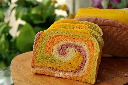 Five-colour vegetable toast