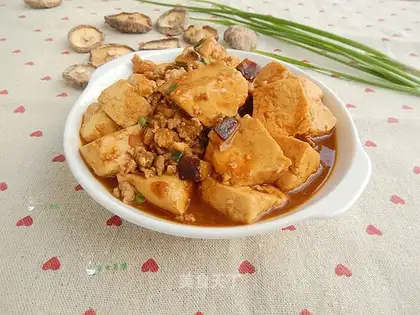 Tofu with meatloaf mushrooms