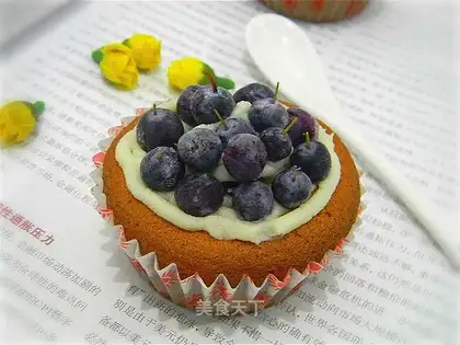 Little twilight blueberry cake