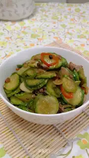 Cracker cucumber