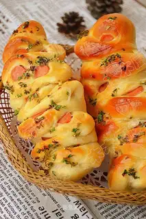 Onion ham salad bread