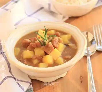 Curry beef stew potatoes