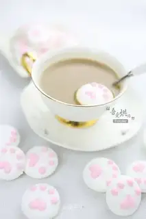 Cat claw marshmallows