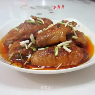 Spicy beer chicken wings