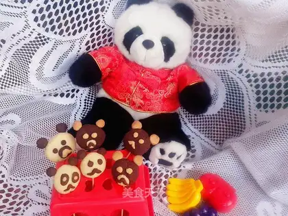 Bear cracker