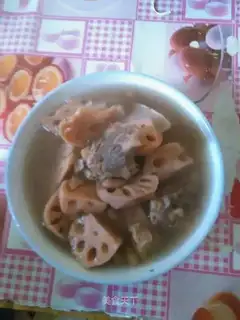 Peanut Lotus bone soup