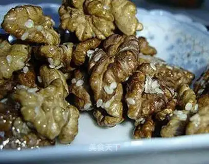 Drunken walnut kernels