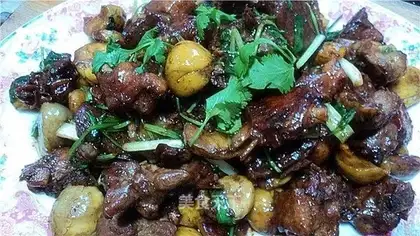 braised duck with chestnuts