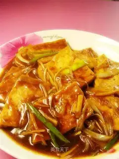 Braised tofu with green onions