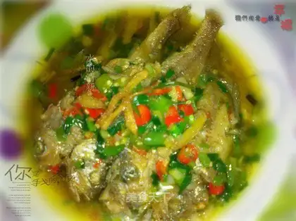 Braised yellow croaker with shallots