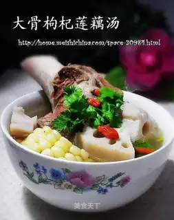 Big bone wolfberry lotus root soup