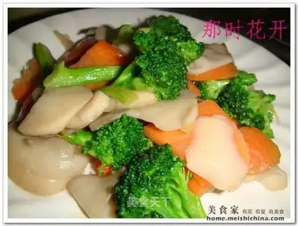 stir-fried mushroom with broccoli