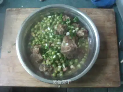 Stewed ribs with peas