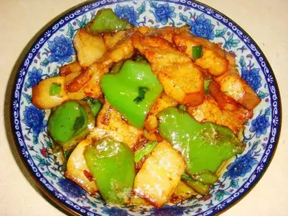 Twice-cooked pork with green pepper