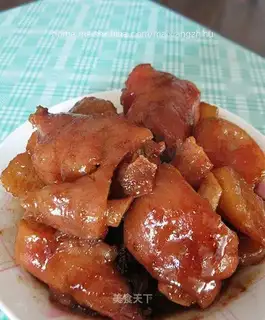 braised pork trotters